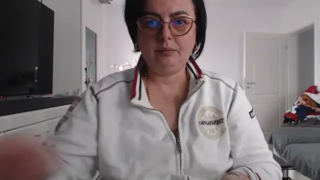 Snapshot of Amandamuller1982 chatting on 11/26/25, 12:28 Amandamuller1982 online show from 11/26/25, 12:28