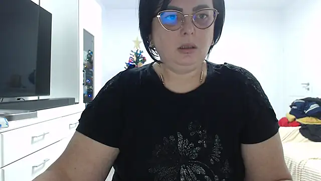 Snapshot of Amandamuller1982 chatting on 12/15/25, 06:45 Amandamuller1982 online show from 12/15/25, 06:45