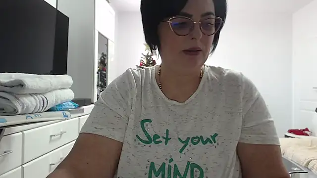 Amandamuller1982 online show from 01/13/26, 08:30