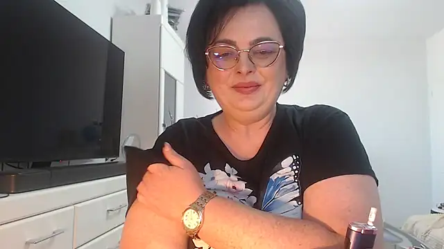 Amandamuller1982 online show from 05/07/26, 11:26