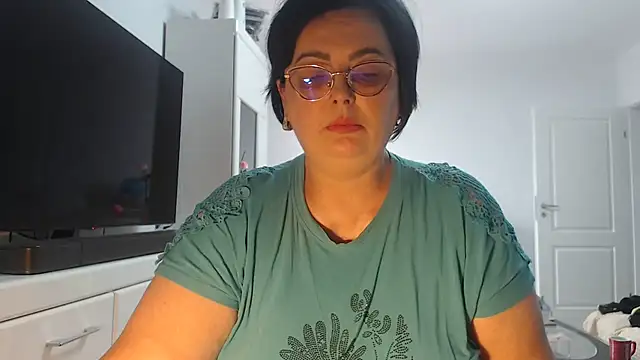 Amandamuller1982 online show from 06/04/26, 09:15