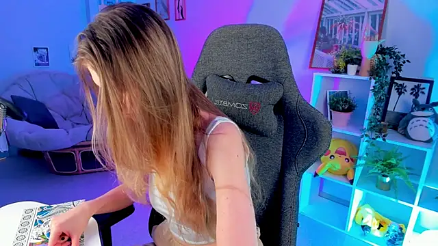 Snapshot of Sharon_Evansi chatting on 01/12/25, 03:14 Sharon Evansi online show from 01/12/25, 03:14