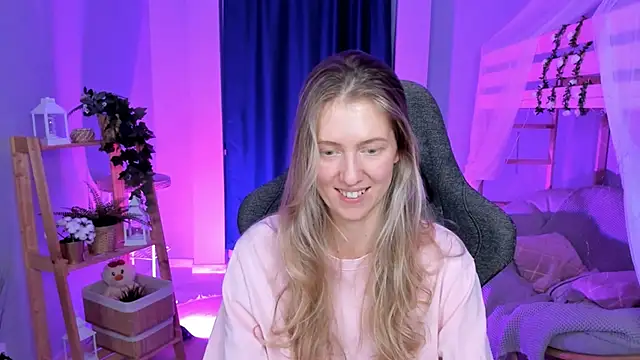 Sharon Evansi online show from 03/07/26, 02:03