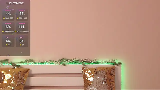 Snapshot of AureliaNoir_ chatting on 12/27/24, 07:46 AureliaNoir online show from 12/27/24, 07:46