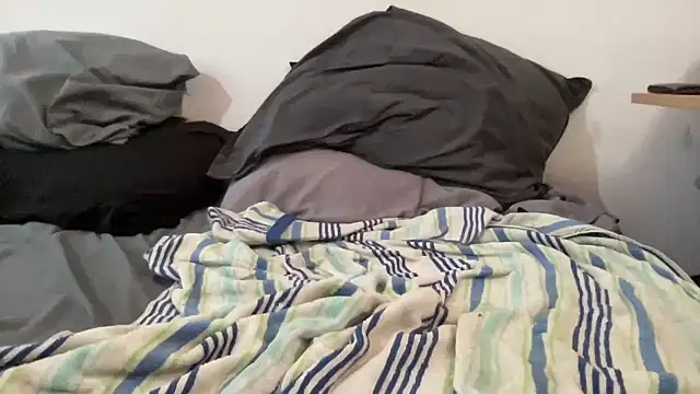 gothicboy18 online show from 01/06/26, 04:54