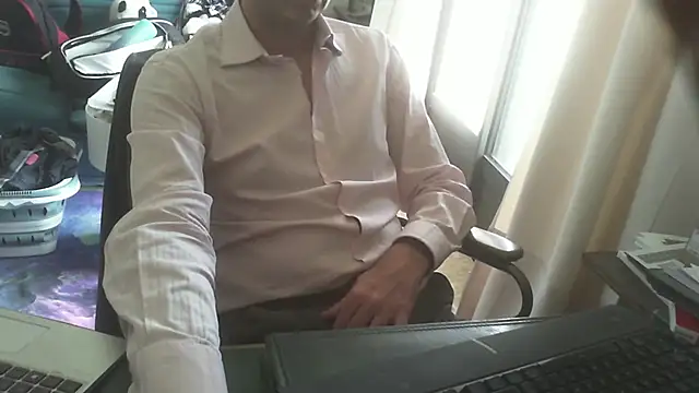 shyfrenchcock1 online show from 04/21/26, 03:07