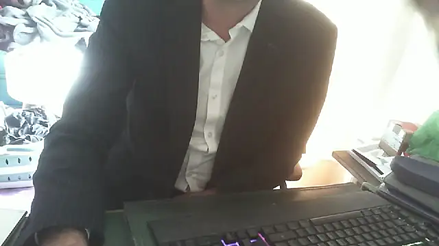 shyfrenchcock1 online show from 05/11/26, 08:42