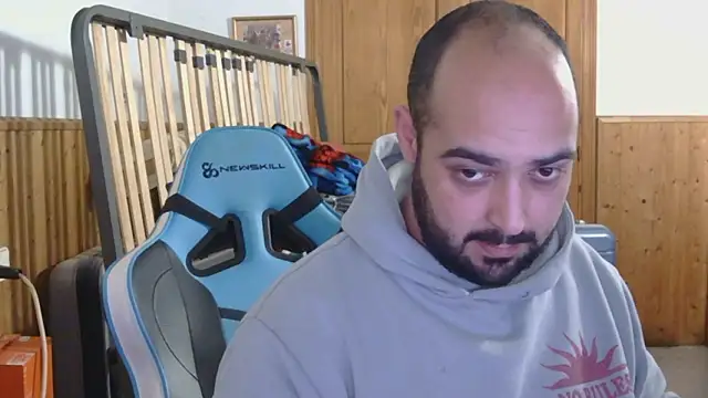 chicomallorca96 online show from 02/16/26, 04:47