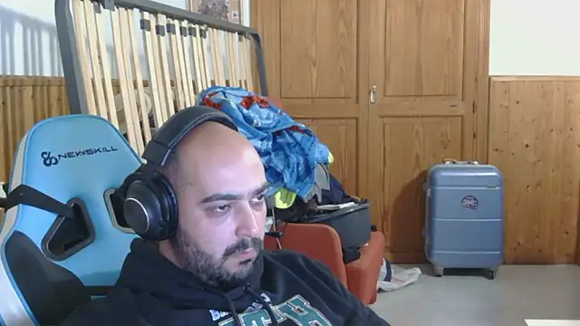 chicomallorca96 online show from 03/08/26, 04:33