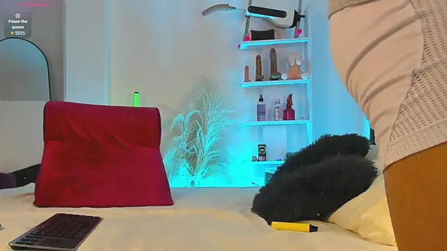 Duriel  online show from 09/09/25, 04:50