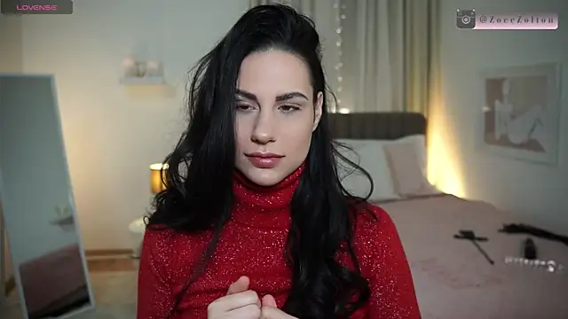 Snapshot of ZoeeZolton chatting on 03/22/25, 12:46 ZoeeZolton online show from 03/22/25, 12:46