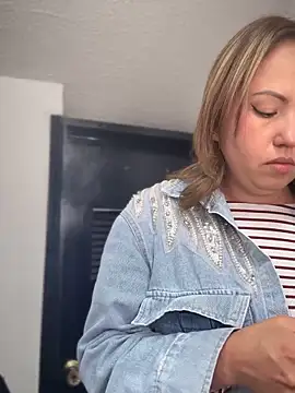 VIOLETA-25  online show from 10/22/25, 03:01