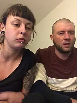 Snapshot of zra_andre chatting on 02/19/25, 08:10 zra andre online show from 02/19/25, 08:10