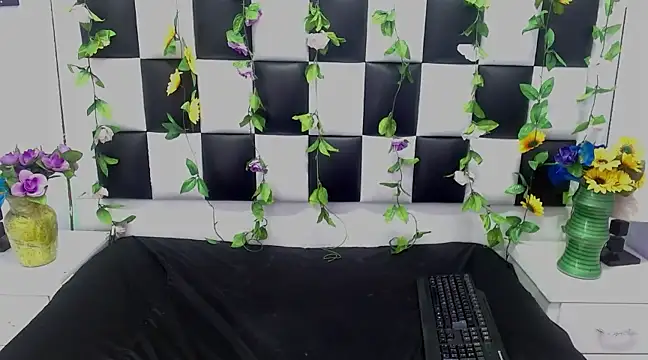 Morgana Smit online show from 02/13/25, 04:28