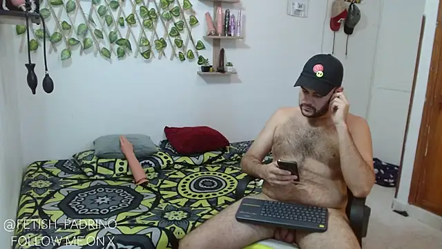 Snapshot of fetish_padrino chatting on 01/31/25, 11:56 fetish padrino online show from 01/31/25, 11:56