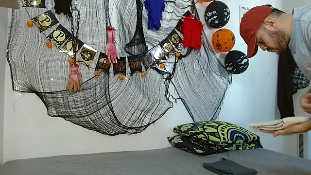 Snapshot of fetish_padrino chatting on 10/17/25, 03:03 fetish padrino online show from 10/17/25, 03:03