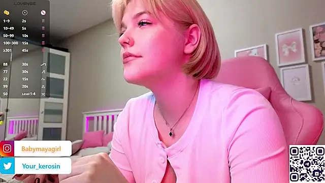 Snapshot of Maya_Rave chatting on 03/06/25, 07:25 Maya Rave online show from 03/06/25, 07:25