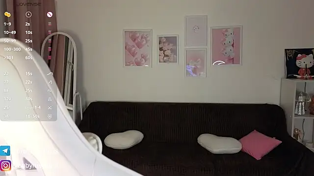 Snapshot of Maya_Rave chatting on 11/16/25, 03:56 Maya Rave online show from 11/16/25, 03:56