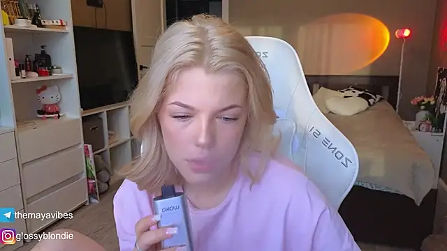 Maya Rave online show from 04/13/26, 04:18