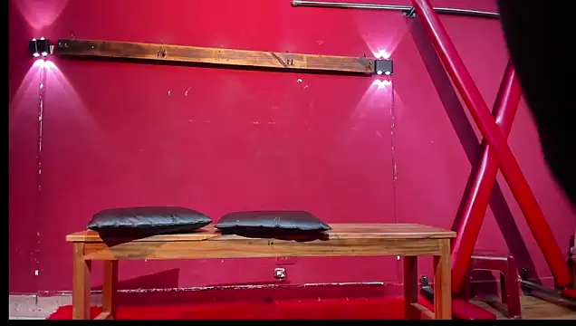 Snapshot of BDSM_Vantablack_ chatting on 11/16/25, 03:45 BDSM Vantablack online show from 11/16/25, 03:45