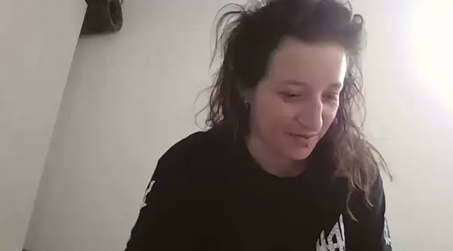 Snapshot of hanamy_joha chatting on 01/02/25, 04:35 hanamy joha online show from 01/02/25, 04:35