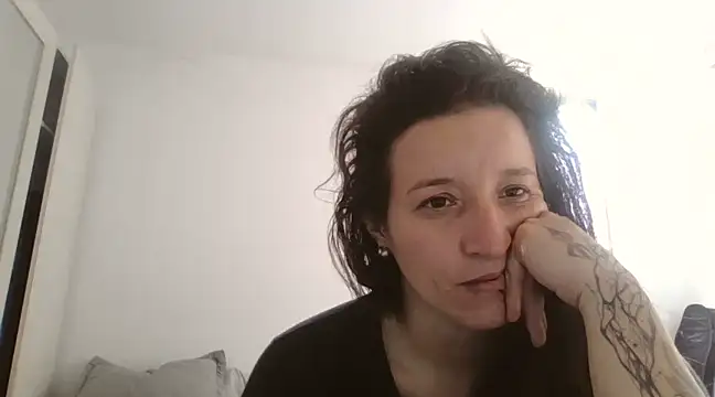 Snapshot of hanamy_joha chatting on 02/06/25, 04:47 hanamy joha online show from 02/06/25, 04:47