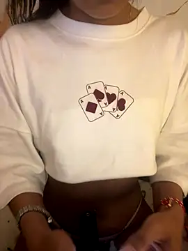 bonnie 18x online show from 12/15/25, 11:03