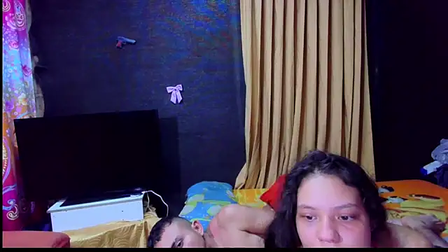 Snapshot of emily_69_porno chatting on 09/25/25, 04:27 emily 69 porno online show from 09/25/25, 04:27