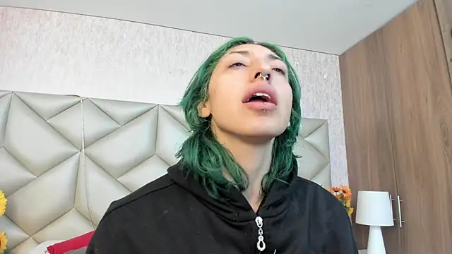 Im gaia online show from 11/19/25, 12:16