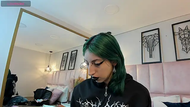 Im gaia online show from 11/30/25, 12:31