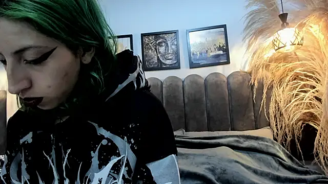 Im gaia online show from 12/16/25, 12:10