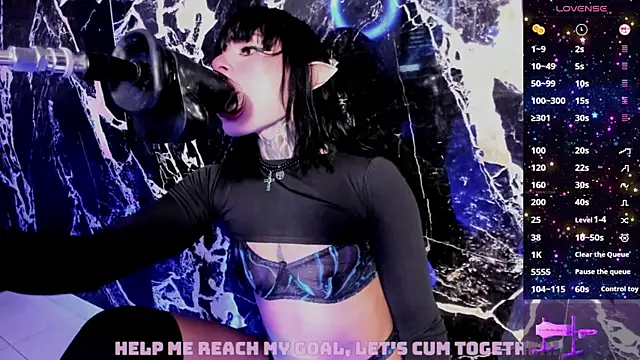 Snapshot of la_mazona chatting on 10/14/25, 07:36 la mazona online show from 10/14/25, 07:36