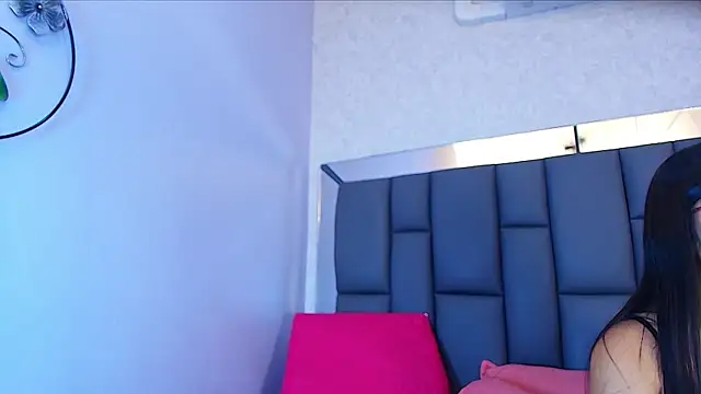 Amy wats0n online show from 04/22/26, 07:04