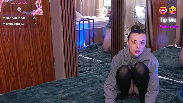 Snapshot of IvyBunny_ chatting on 12/05/24, 09:28 IvyBunny online show from 12/05/24, 09:28