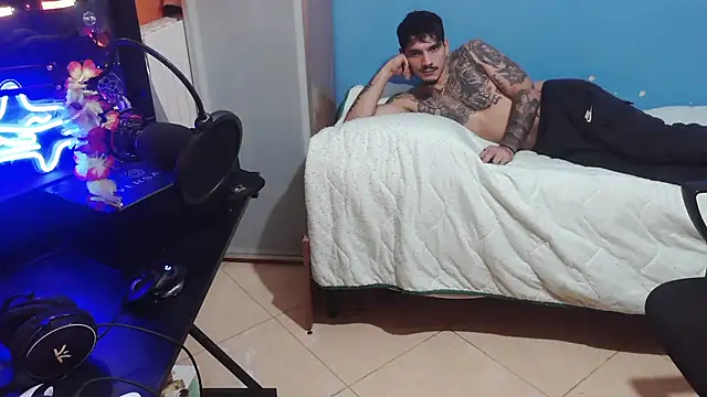 Badboyi1997 online show from 10/19/25, 01:39