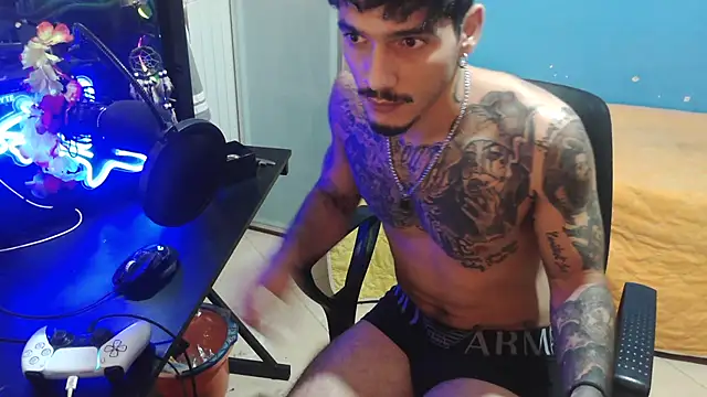 Badboyi1997 online show from 10/21/25, 04:24