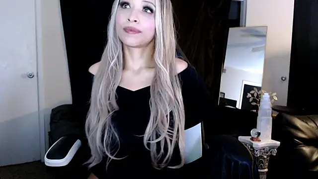 liadivina online show from 03/14/25, 06:32