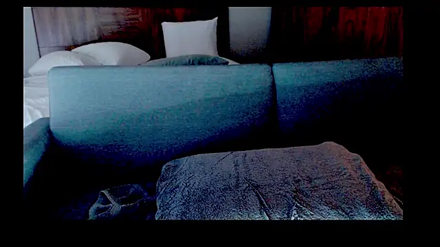 liadivina online show from 10/31/25, 08:04