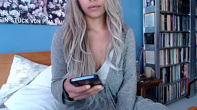 liadivina online show from 02/14/26, 04:26