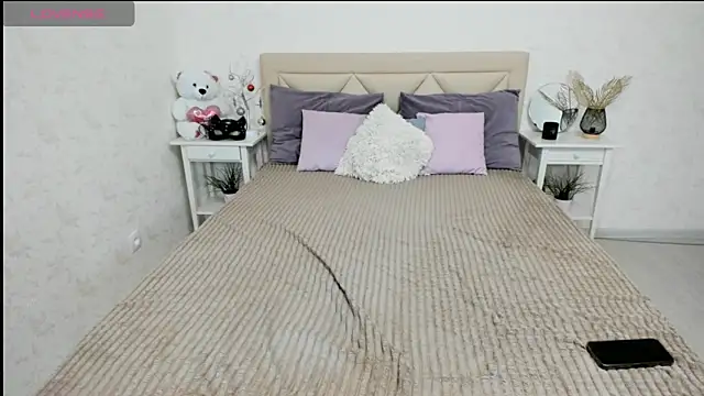 Snapshot of BettyBloom69 chatting on 12/05/24, 07:27 BettyBloom69 online show from 12/05/24, 07:27