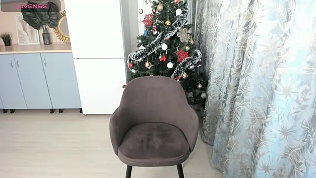 Snapshot of BettyBloom69 chatting on 12/19/24, 07:40 BettyBloom69 online show from 12/19/24, 07:40