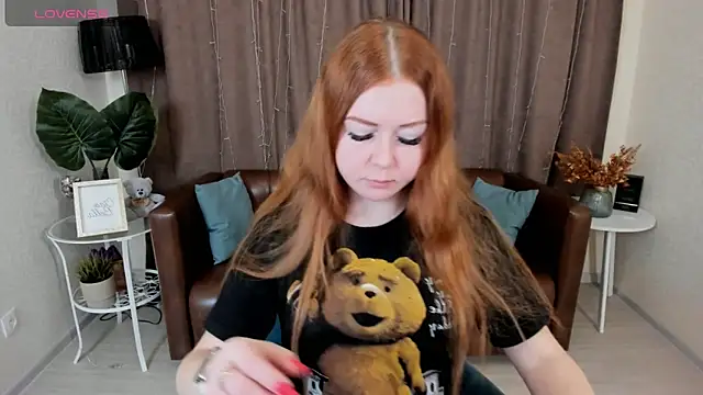 Snapshot of BettyBloom69 chatting on 01/28/25, 04:18 BettyBloom69 online show from 01/28/25, 04:18