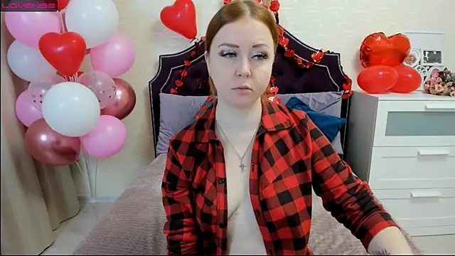 Snapshot of BettyBloom69 chatting on 02/12/25, 04:23 BettyBloom69 online show from 02/12/25, 04:23