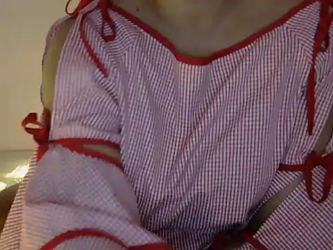 Snapshot of diva-22 chatting on 12/13/24, 10:08 diva-22 online show from 12/13/24, 10:08