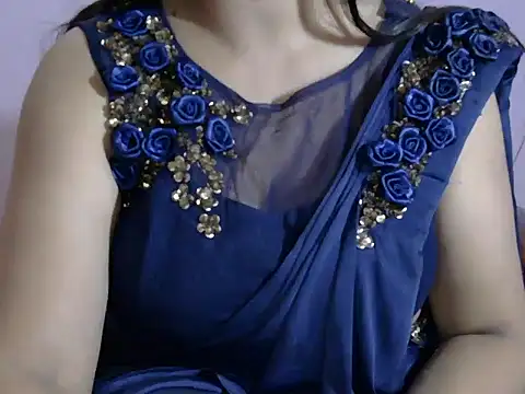 Snapshot of diva-22 chatting on 01/03/25, 01:14 diva-22 online show from 01/03/25, 01:14