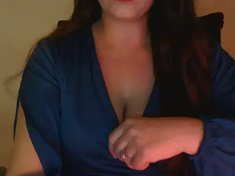 Snapshot of diva-22 chatting on 08/01/26, 12:37 diva-22 online show from 08/01/26, 12:37