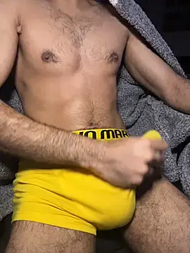 Snapshot of pxrnsenpaii chatting on 11/20/25, 04:01 pxrnsenpaii online show from 11/20/25, 04:01