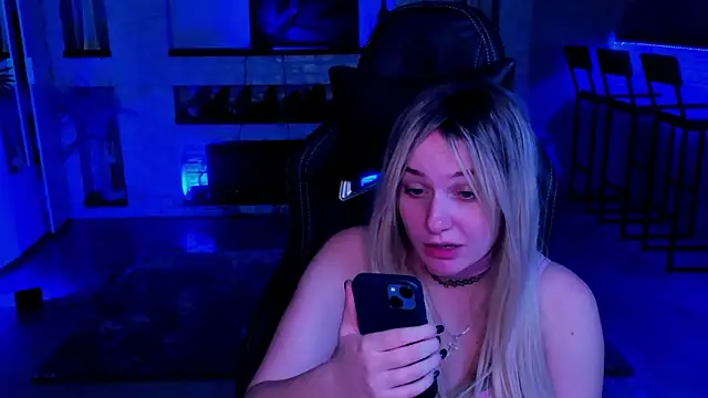 LisaElfy online show from 02/08/25, 07:15