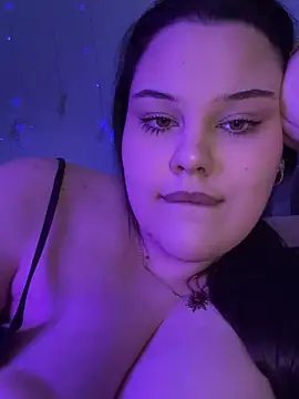 Snapshot of 31MoonLight13 chatting on 01/03/25, 09:47 31MoonLight13 online show from 01/03/25, 09:47