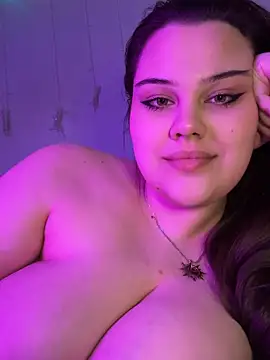 Snapshot of 31MoonLight13 chatting on 02/28/25, 10:17 31MoonLight13 online show from 02/28/25, 10:17